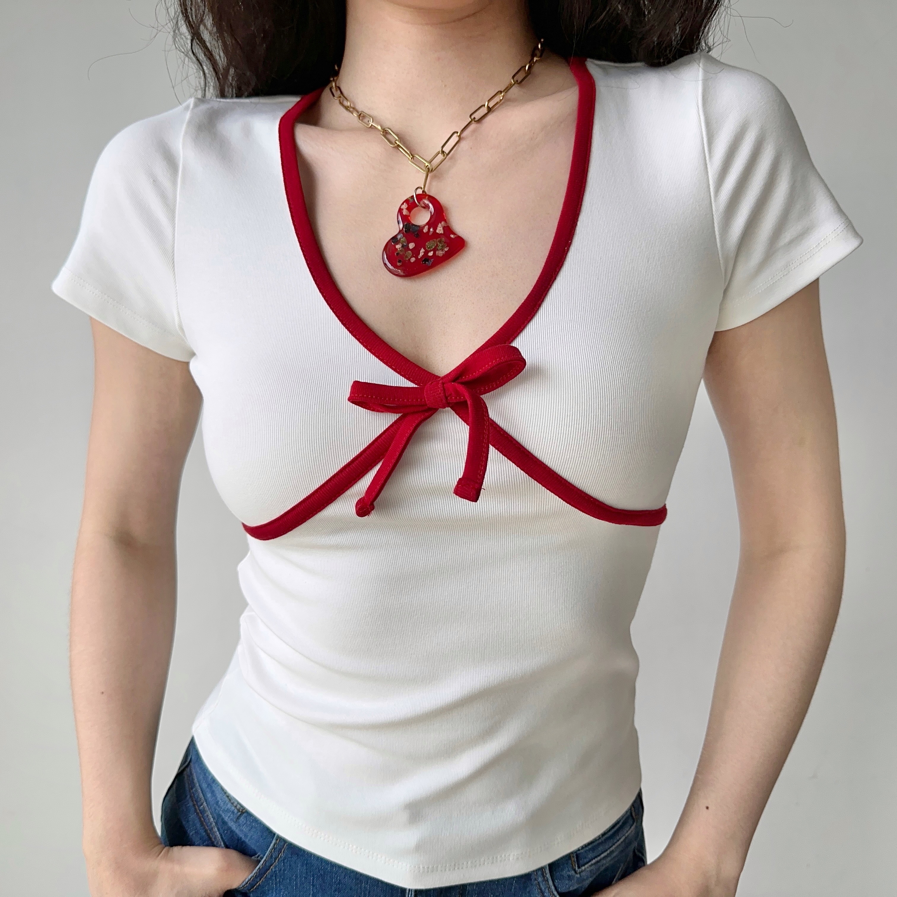 Retro Color-Blocking Bow Shoulder T-Shirt for Women - Slim Fit Short Sleeve Top in European and American Style for Summer