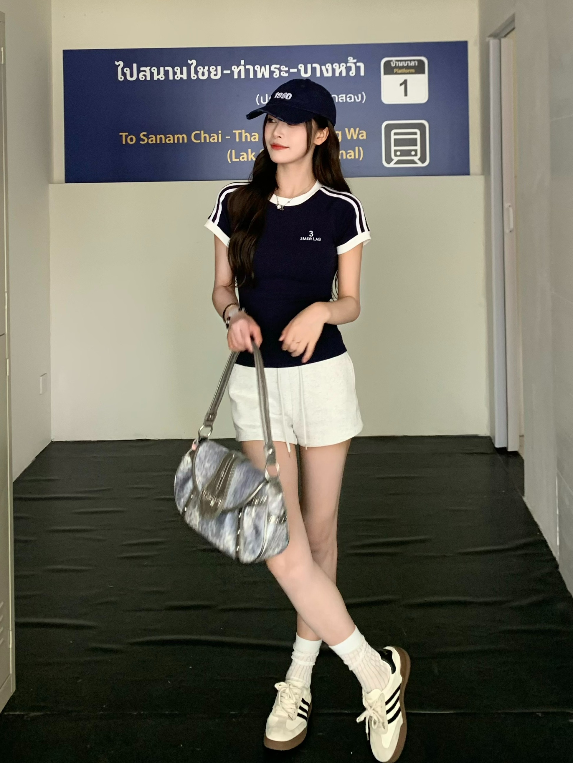 Retro Color-Blocking Short Sleeve T-Shirt for Women - 2024 Summer Raglan Sleeve Slim Fit Top, Y2K Inspired Fashion