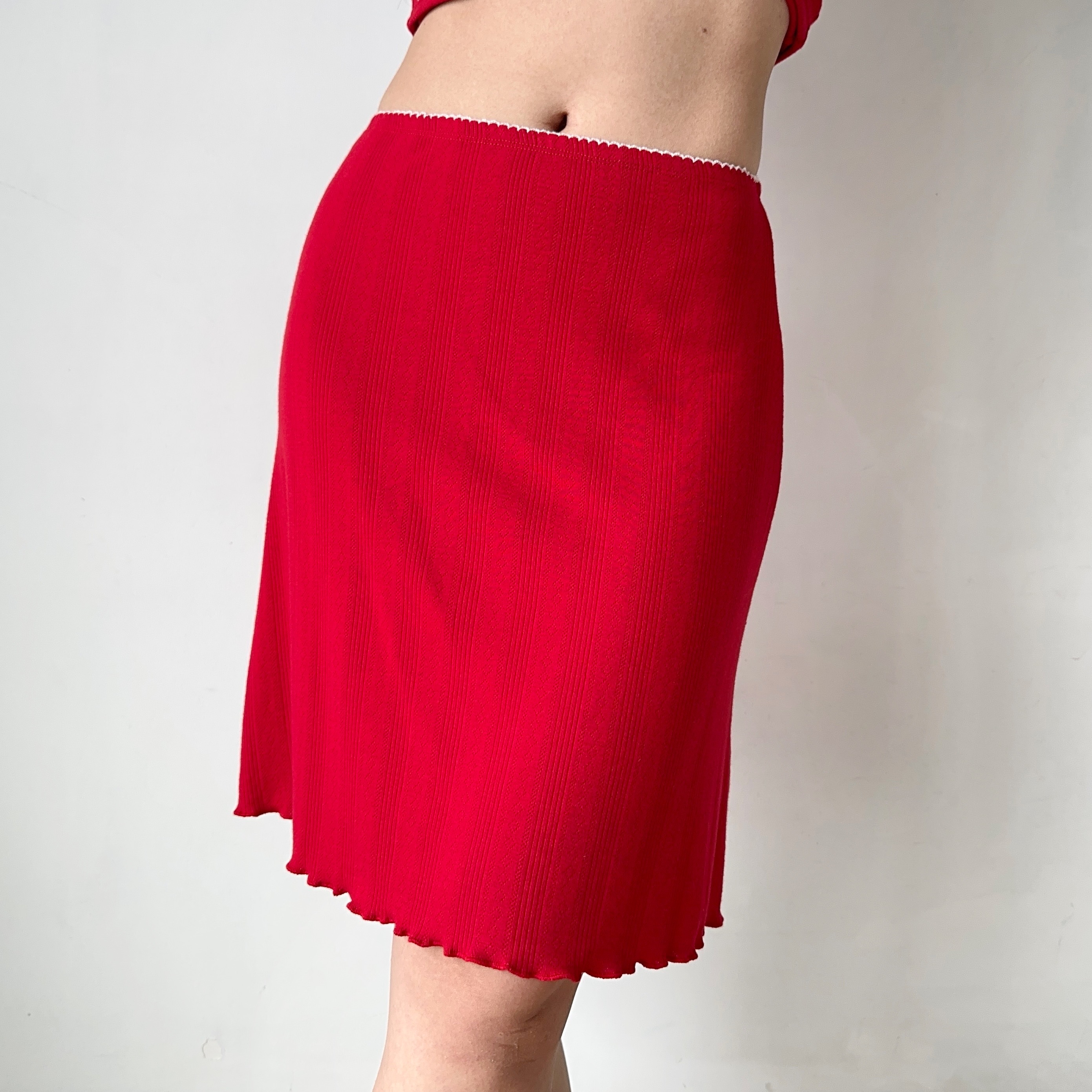 Retro European American Style Three-Piece Set: DIY New Year Camisole, Cardigan, and Skirt for Hot Girl Aesthetic
