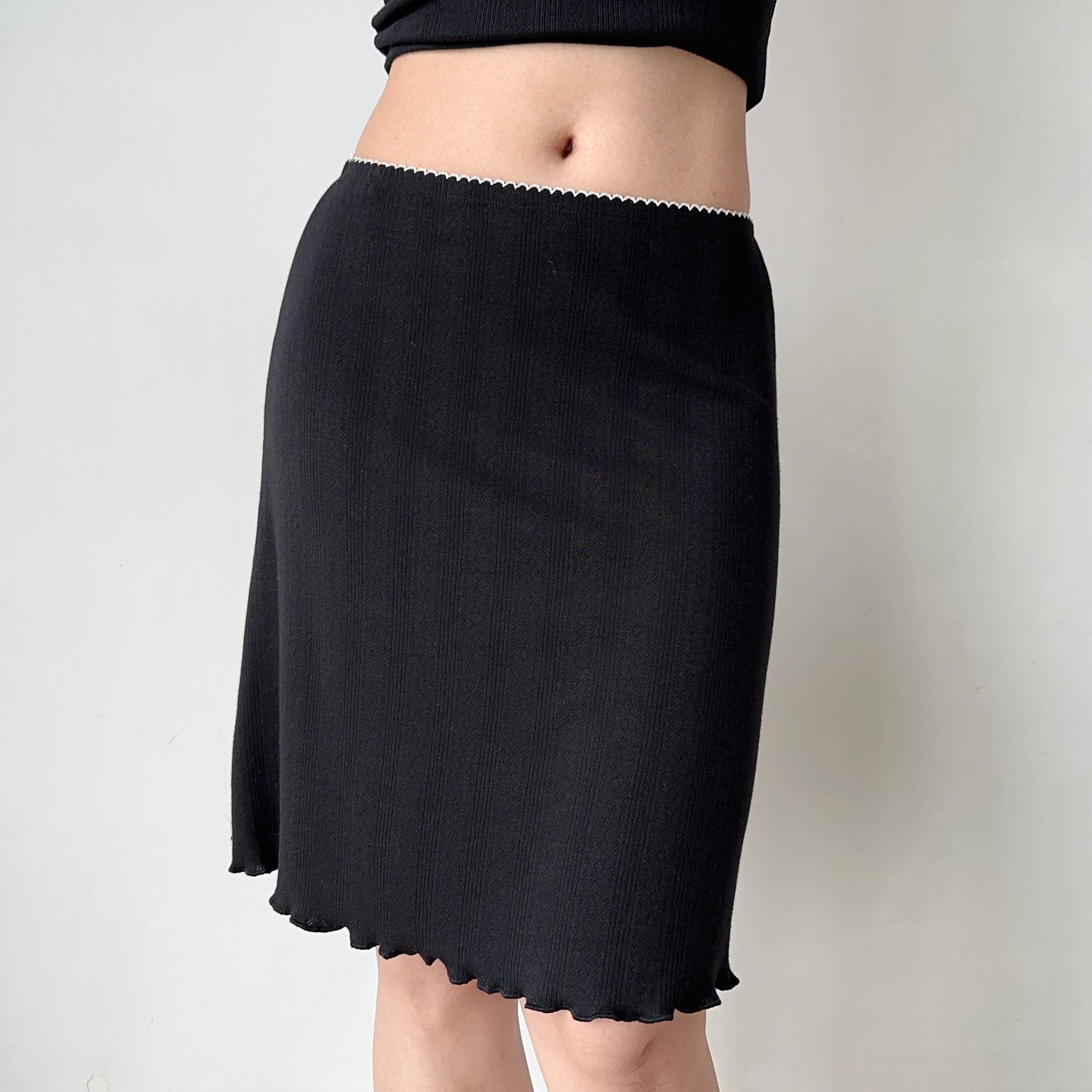 Retro European American Style Three-Piece Set: DIY New Year Camisole, Cardigan, and Skirt for Hot Girl Aesthetic