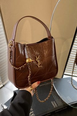 Retro High-End Oil Wax Leather Bucket Bag for Women - Trendy Versatile Shoulder Bag for Winter 2025 Fashion