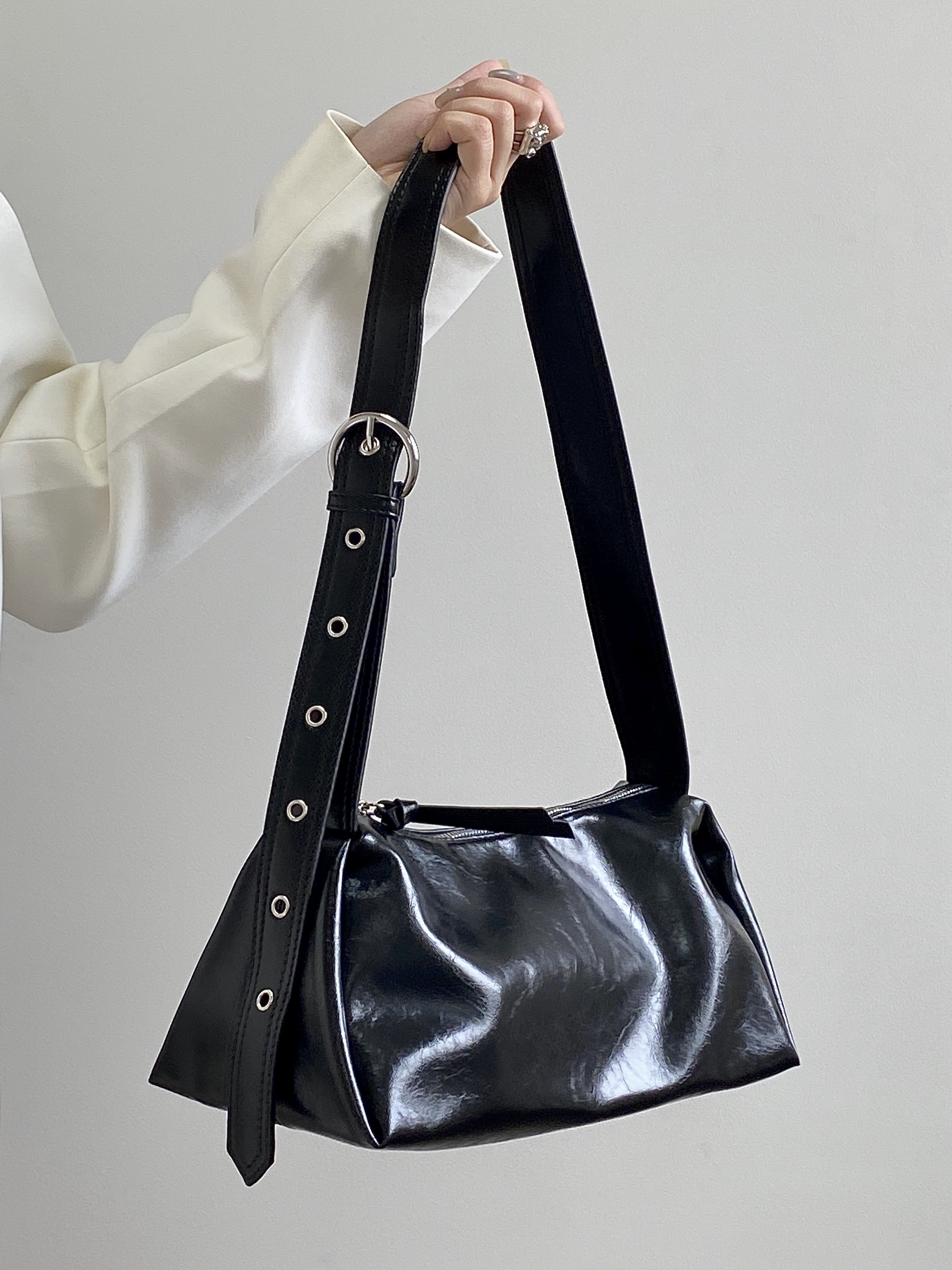 Retro Wide Shoulder Strap Tote Bag for Women - Spring Summer 2025 Cool Crossbody Design