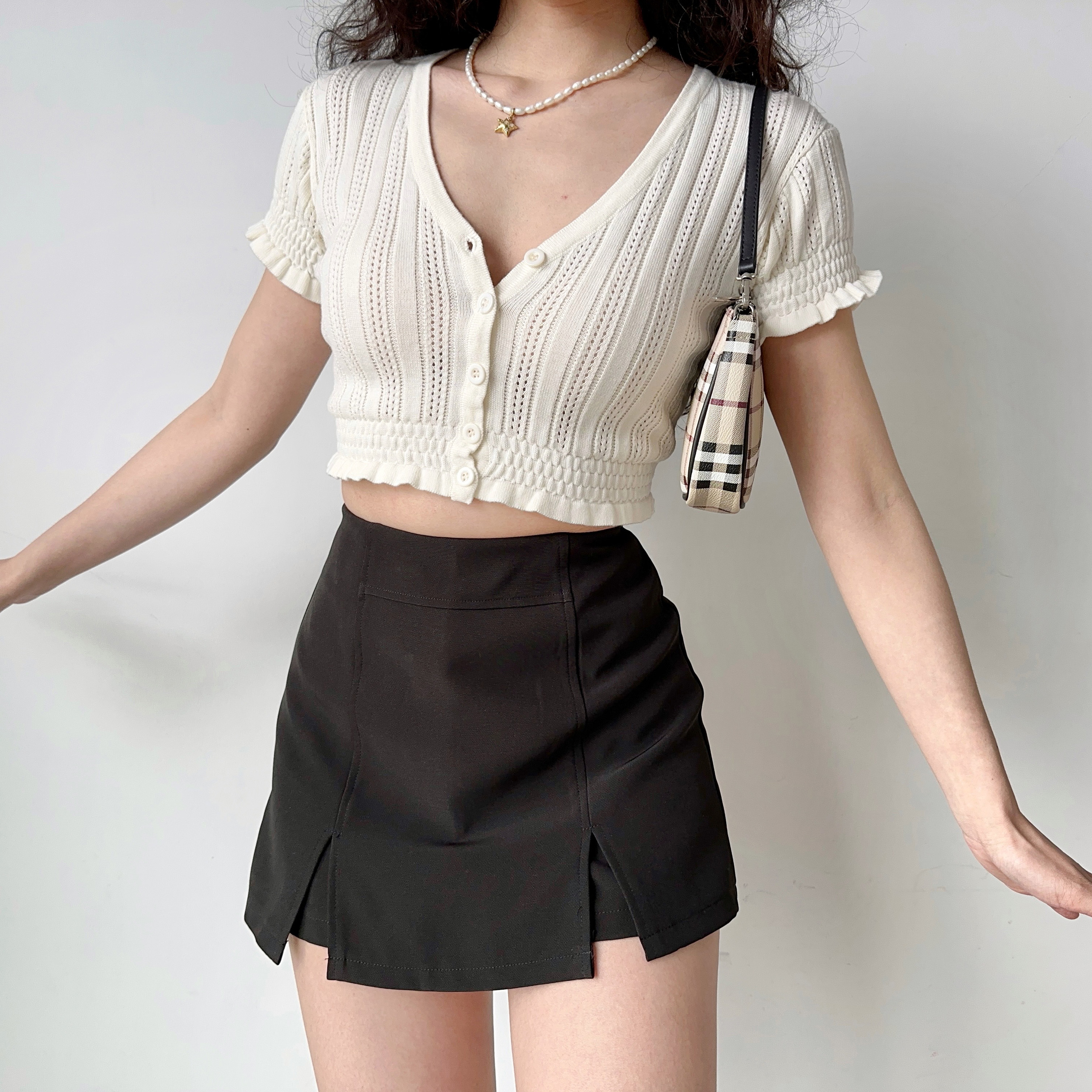 Sexy Slim-Fit V-Neck Hollow-Out Puff Sleeve Ruffled Cropped Knitted Cardigan - European American Style Women's Top