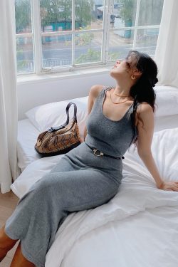 Sleeveless Casual French Vintage Mid-Length Dress in Itchy Towel Fabric - Chic Slim Fit for Effortless Style