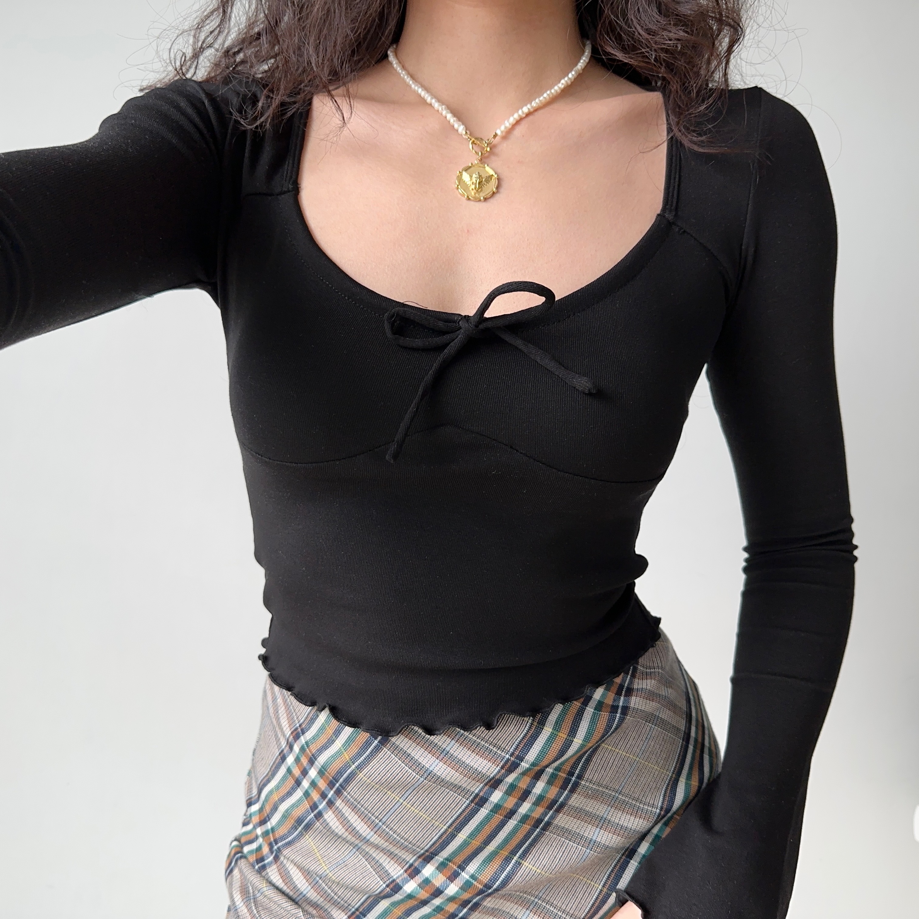 Slim Fit U-Neck Long Sleeve Ballet Style T-Shirt for Women - European & American Fashion, Flared Sleeves, Trendy Y2K Design