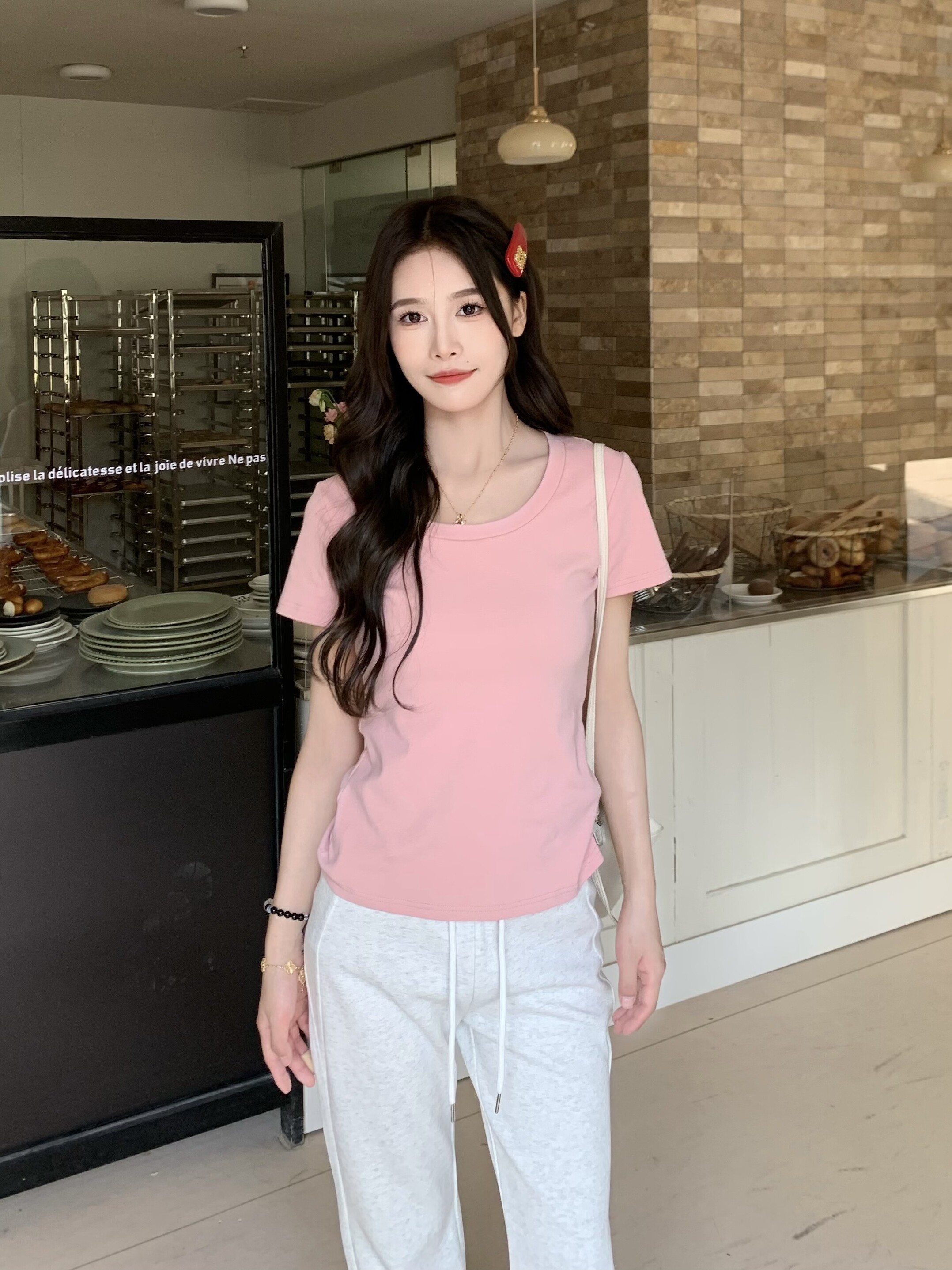 Solid Color Short Sleeve T-Shirt for Women - Versatile Slim Fit Summer Top, Casual Essential, Perfect for Everyday Wear