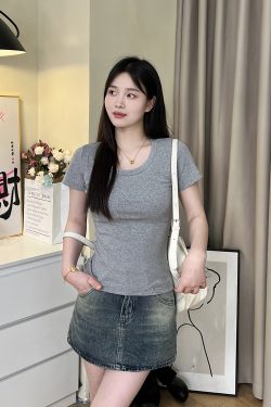 Solid Color Short Sleeve T-Shirt for Women - Versatile Slim Fit Summer Top, Casual Essential, Perfect for Everyday Wear