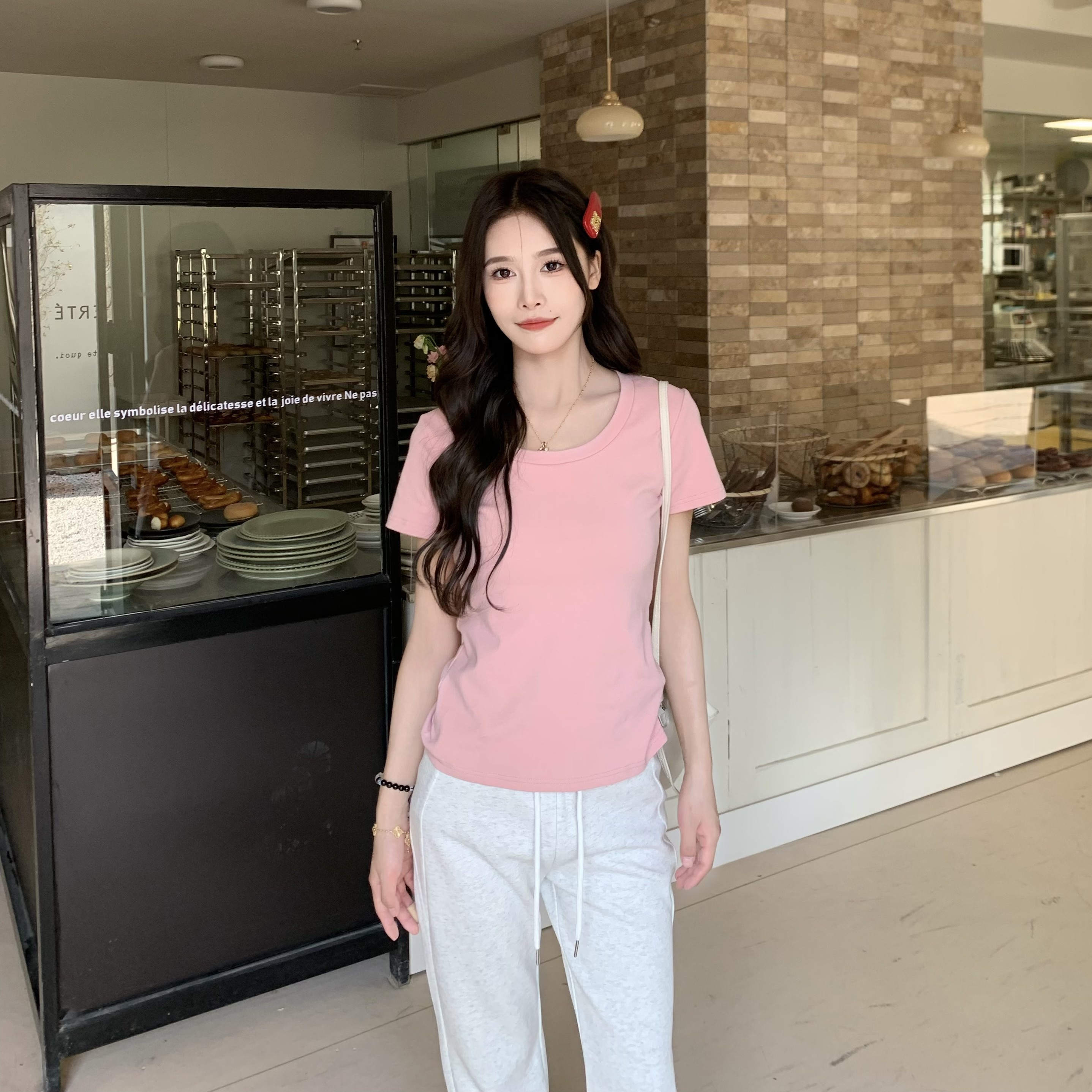 Solid Color Short Sleeve T-Shirt for Women - Versatile Slim Fit Summer Top, Casual Essential, Perfect for Everyday Wear