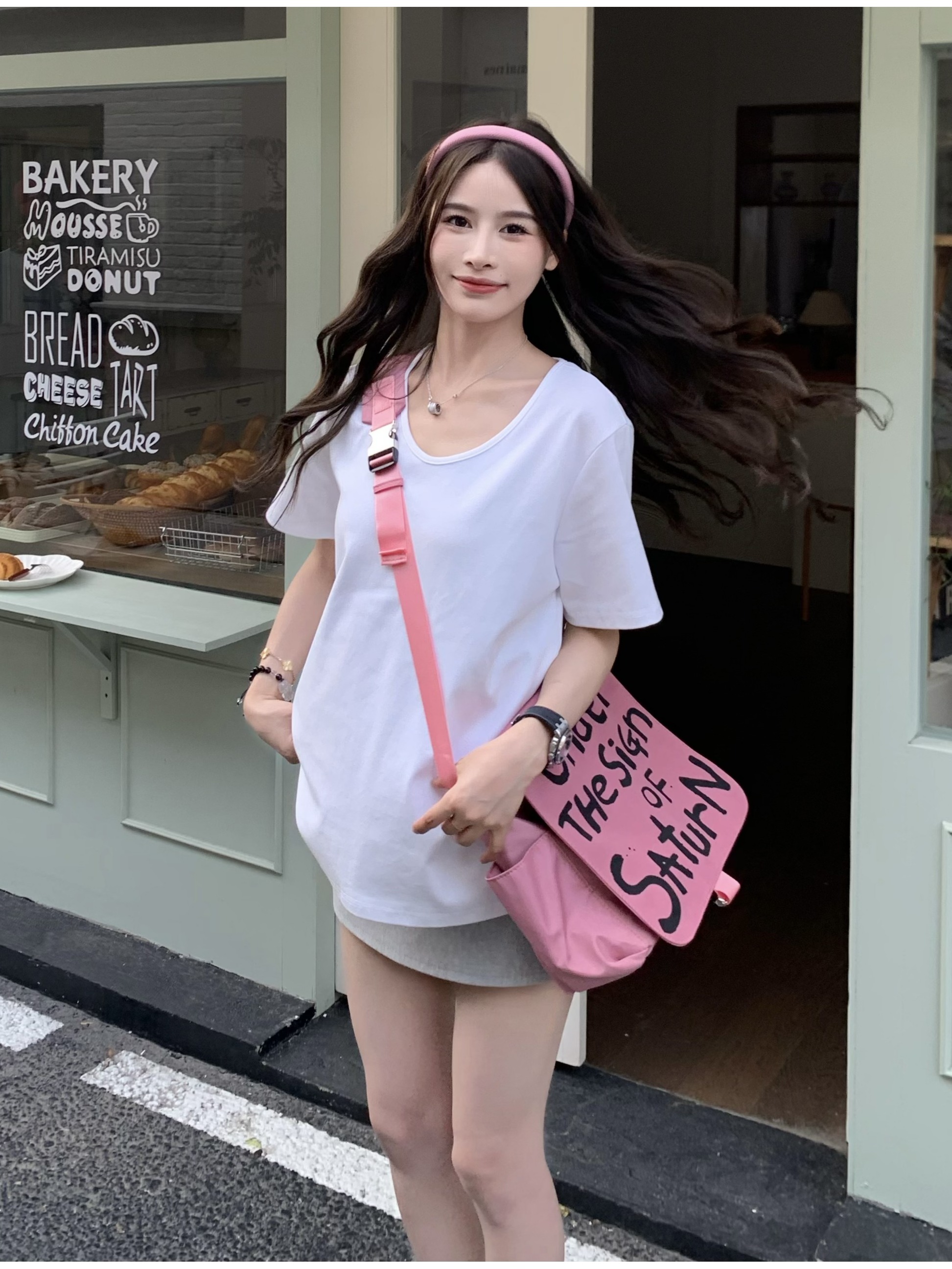 Solid Color Short Sleeve V-Neck T-Shirt for Women - Loose Fit, Versatile Summer Top, 2025 New Arrival, Casual Essential