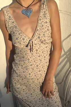 Spring 2025 French Floral V-Neck Tie Waist Slim Fit Sleeveless Dress for Women - Perfect for 90s and Y2K Style Looks