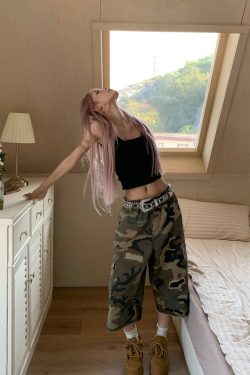 Spring Camouflage Ripped Patch Straight-Cut Three-Quarter Pants for Men and Women - Loose Casual Y2K Style