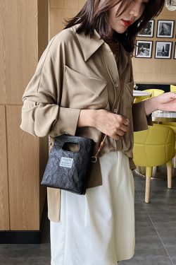 Spring/Summer 2025 Women's Paper Bag Handbag - Portable Phone Crossbody Shoulder Bag in Trendy Design