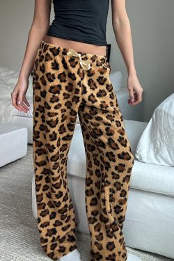 Street Style Ins Pants - All-Season Wear, Trendy Casual Fashion, Versatile for Everyday Outfits, Limited Time Discount