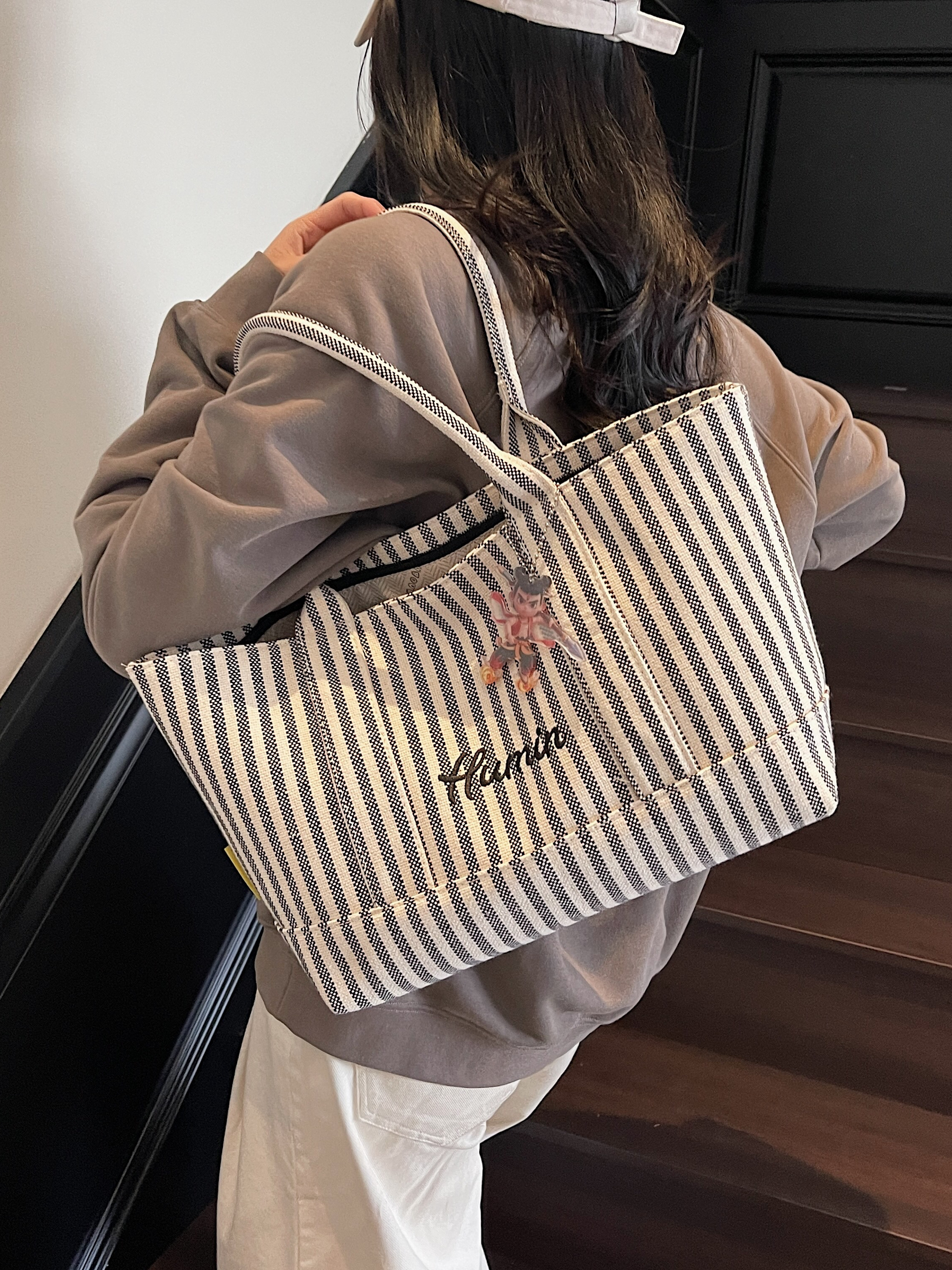 Striped Canvas Tote Bag for Women, 2025 Fashion Handbag, Versatile Large Capacity Shoulder Bag for Commuting and Everyday Use