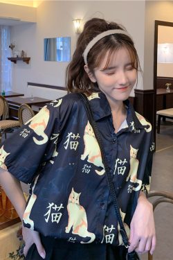 Summer Short Sleeve Shirt for Women - Trendy Hong Kong Style Loose Top, Versatile Beach Wear for Students