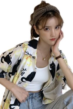 Summer Short Sleeve Shirt for Women - Trendy Hong Kong Style Loose Top, Versatile Beach Wear for Students