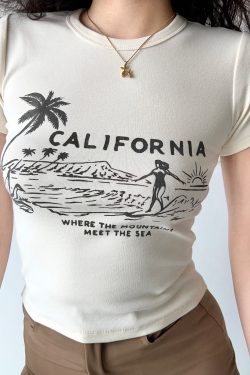 Summer Surf Print Round Neck Short Sleeve Cotton T-shirt for Women - Slim Fit, European American Style, Casual 90s Fashion