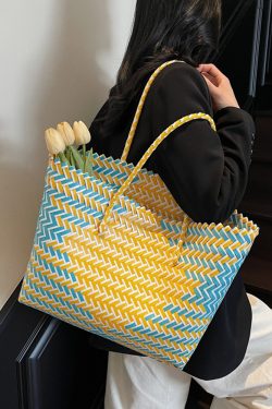 Summer Women's Handheld Woven Bag - Large Capacity Color Block Vegetable Basket for Beach Outings, Trendy 2025 Fashion