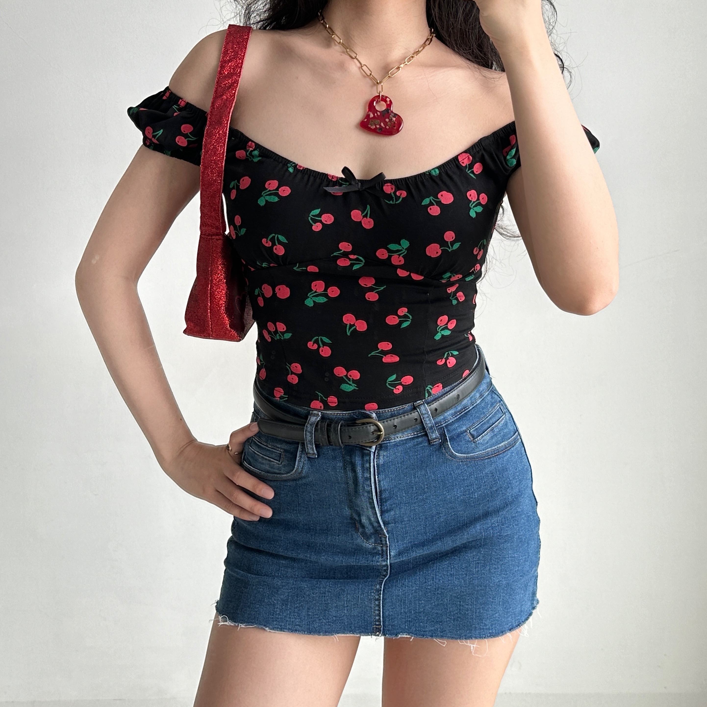 Sweet Cherry All-Over Print Puff Sleeve Slim T-Shirt - Low Neckline Round Neck Women's Top in European American Style