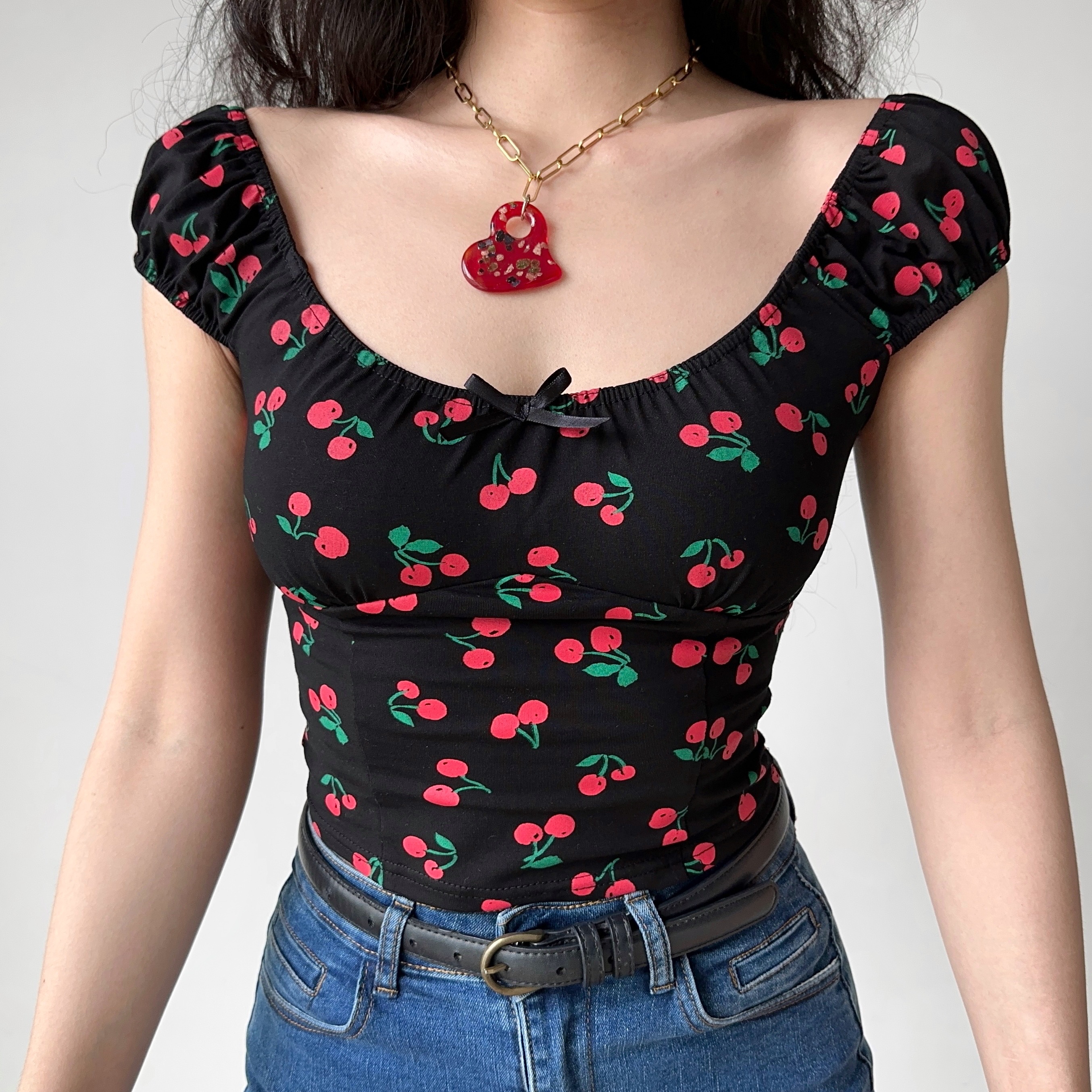 Sweet Cherry All-Over Print Puff Sleeve Slim T-Shirt - Low Neckline Round Neck Women's Top in European American Style
