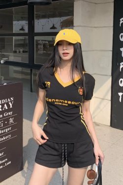 Sweet Cool Three Stripe V-Neck Short Sleeve T-Shirt for Women - Slim Fit American Style Summer 2025 Top