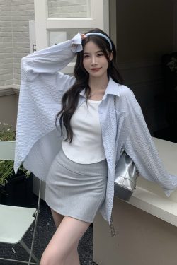 Textured Long Sleeve Shirt for Women - Loose Fit Blouse with Sun Protection - 2025 Spring/Summer Fashion Essential