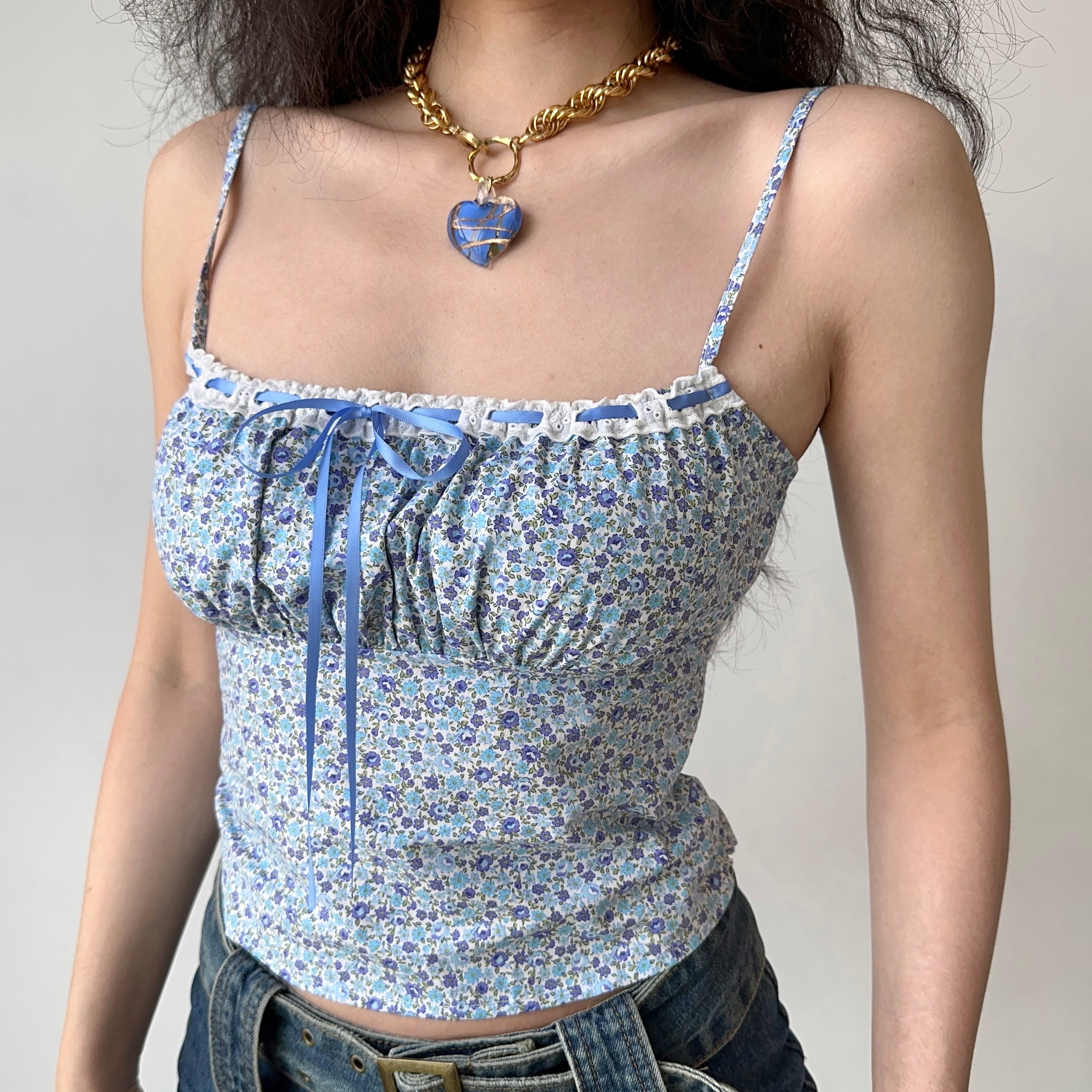 Three-Dimensional Cut Floral Camisole - Women's Slim Fit Sleeveless Top in European & American Style, Y2K Inspired Fashion