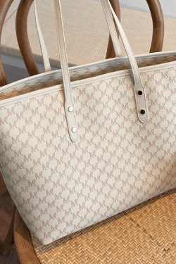 Trendy Textured Tote Bag for Women - High-Capacity Versatile Commuter Bag, 2025 Chic Style