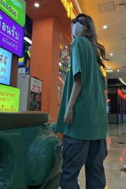 Trendy Vintage Green Short-Sleeve T-Shirt for Men and Women - Retro Hip-Hop Style, Loose Casual, Versatile Streetwear