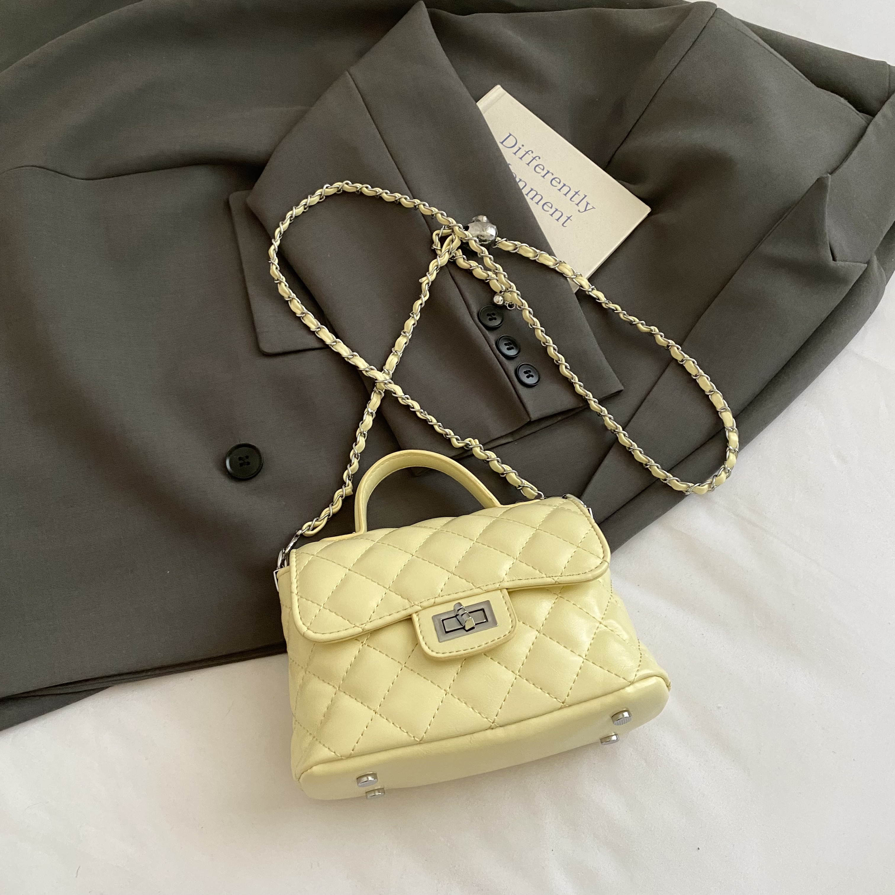 Trendy Women's Diamond Quilted Chain Shoulder Tote Bag - 2025 Fashion Commuter Crossbody Handbag