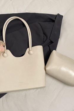Trendy Women's Shoulder Bag 2025 - Large Capacity Tote for Commuters, Fashionable and Stylish Everyday Bag