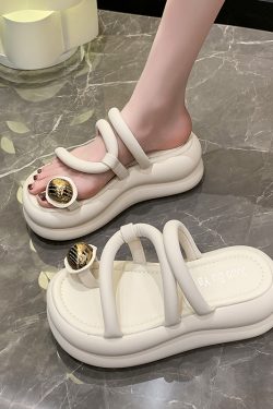 Trendy Women's Summer 2024 Thick-Soled Toe-Post Beach Sandals - Height-Increasing Slippers for a Chic Look