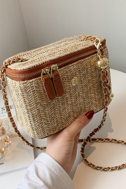Trendy Woven Chain Crossbody Bag for Women - Small Square Design, Perfect for Spring Summer 2025, Versatile Beach Vacation Style
