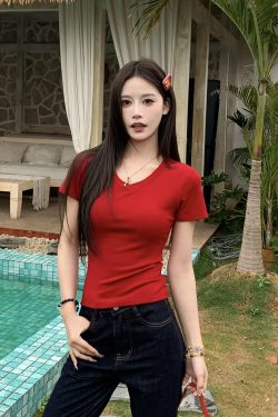 V-Neck Short Sleeve T-Shirt for Women - American Vintage Slim Fit Top - 2025 Summer Essential - Casual 90s Style Base Layer