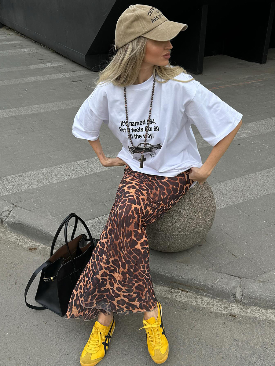Vintage American Retro Car Pattern Oversized Short-Sleeve T-Shirt for Women - Summer Y2K Trendy Hot Girl Top