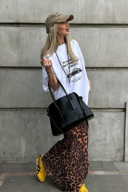 Vintage American Retro Car Pattern Oversized Short-Sleeve T-Shirt for Women - Summer Y2K Trendy Hot Girl Top