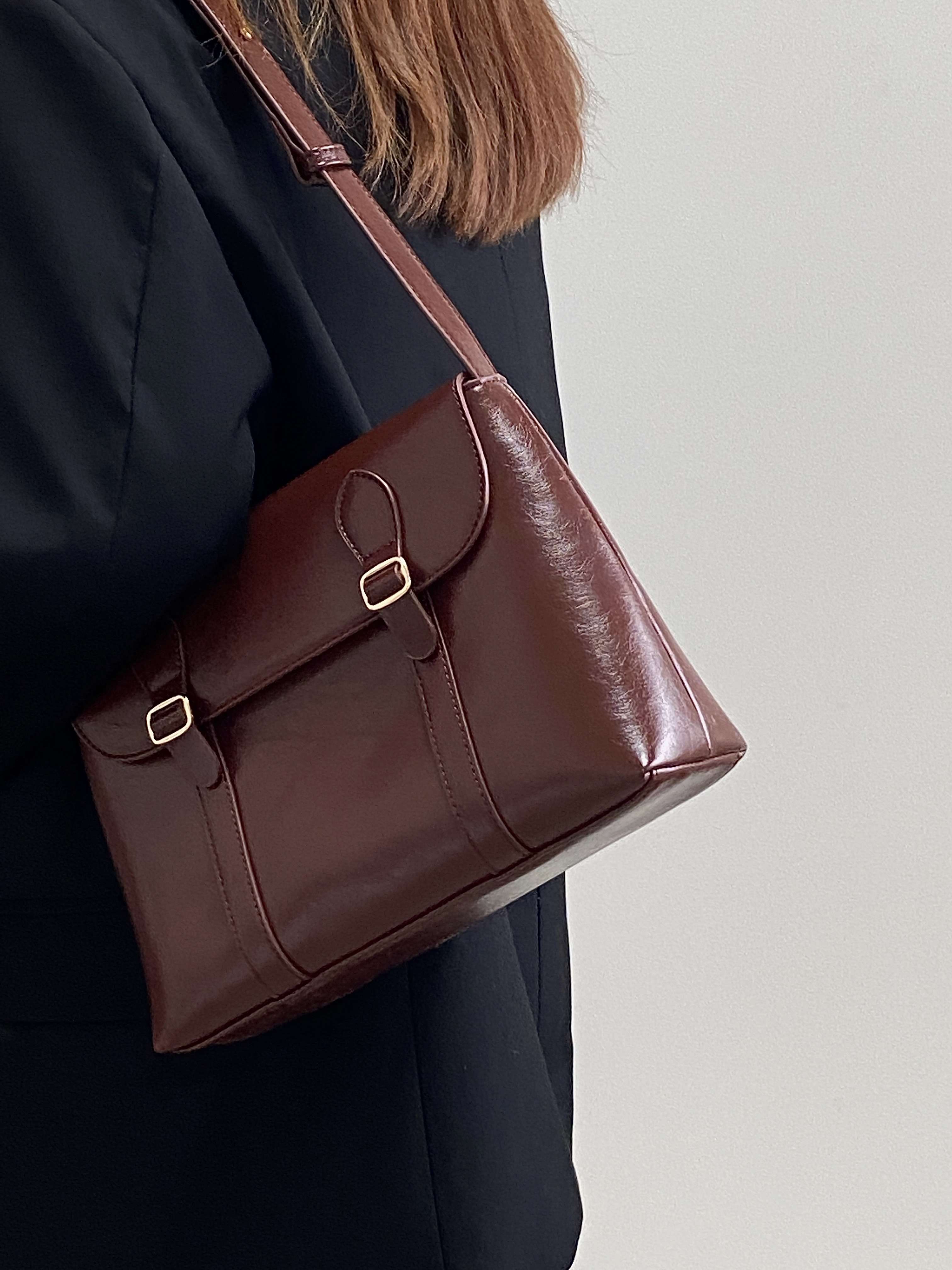 Vintage Burgundy Women's Messenger Tote Bag - High-End Shoulder Crossbody Bag in Hong Kong Style