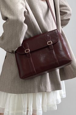Vintage Burgundy Women's Messenger Tote Bag - High-End Shoulder Crossbody Bag in Hong Kong Style