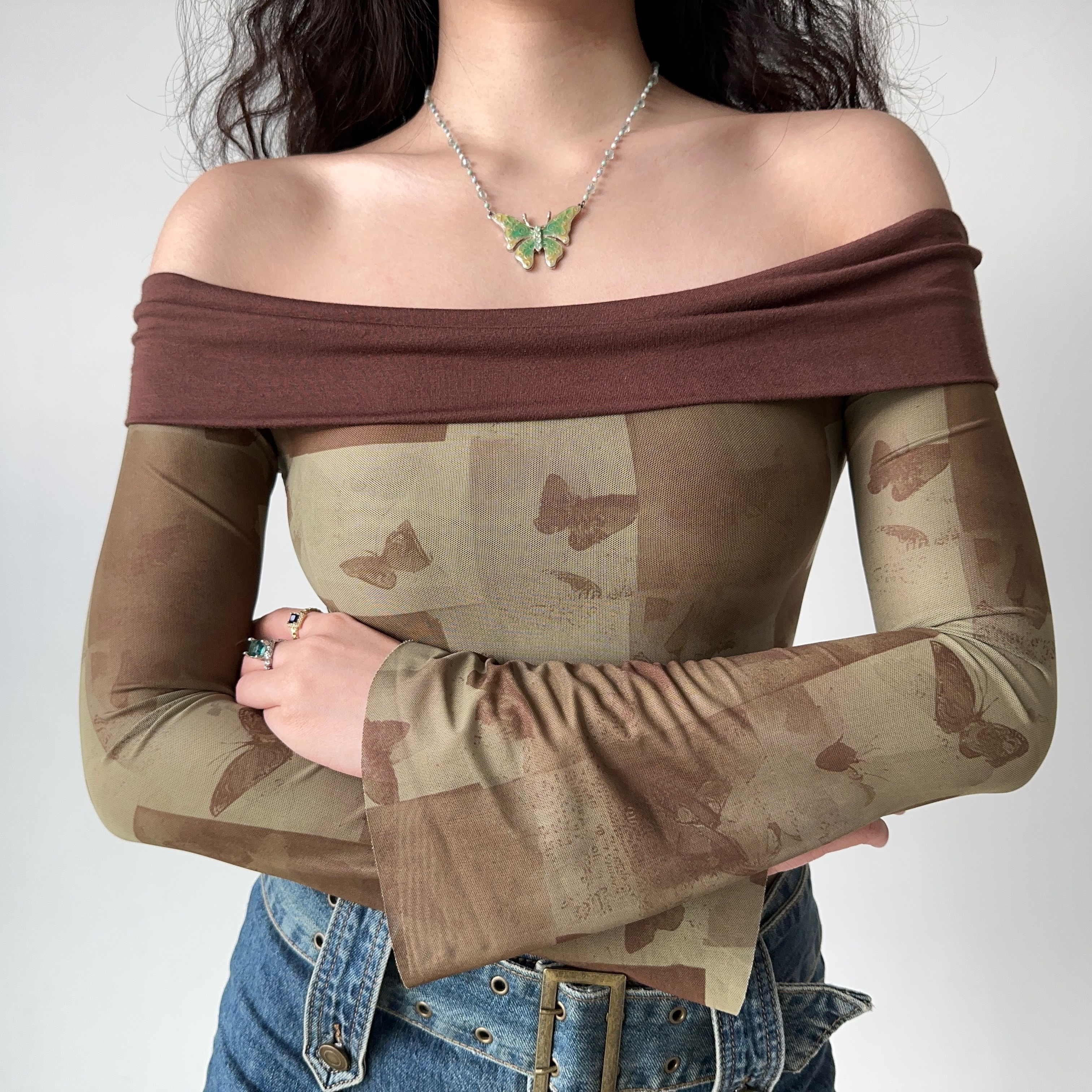 Vintage Butterfly Print One-Shoulder T-Shirt for Women - Slim Fit Flared Long Sleeve Top, Y2K Inspired Fashion