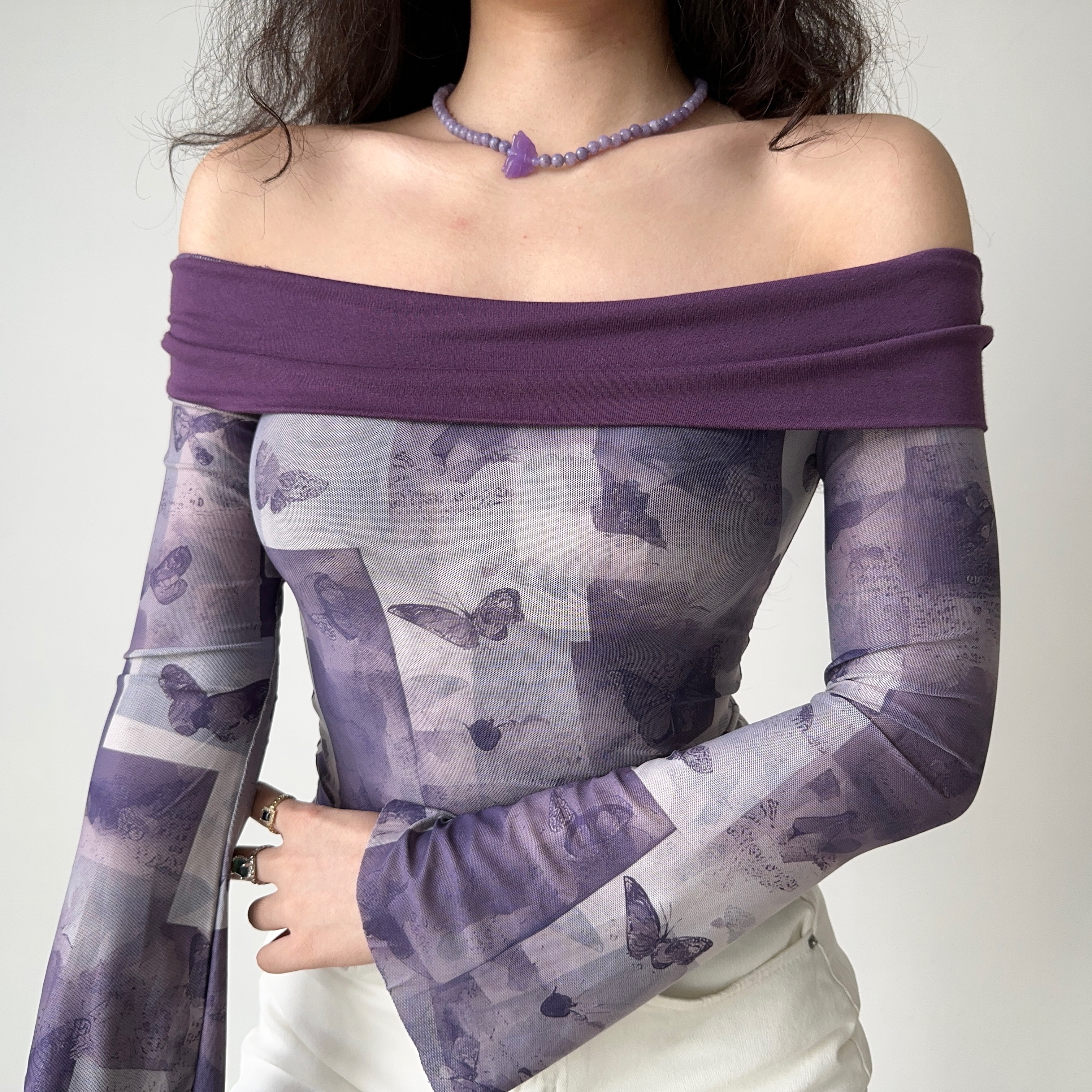 Vintage Butterfly Print One-Shoulder T-Shirt for Women - Slim Fit Flared Long Sleeve Top, Y2K Inspired Fashion
