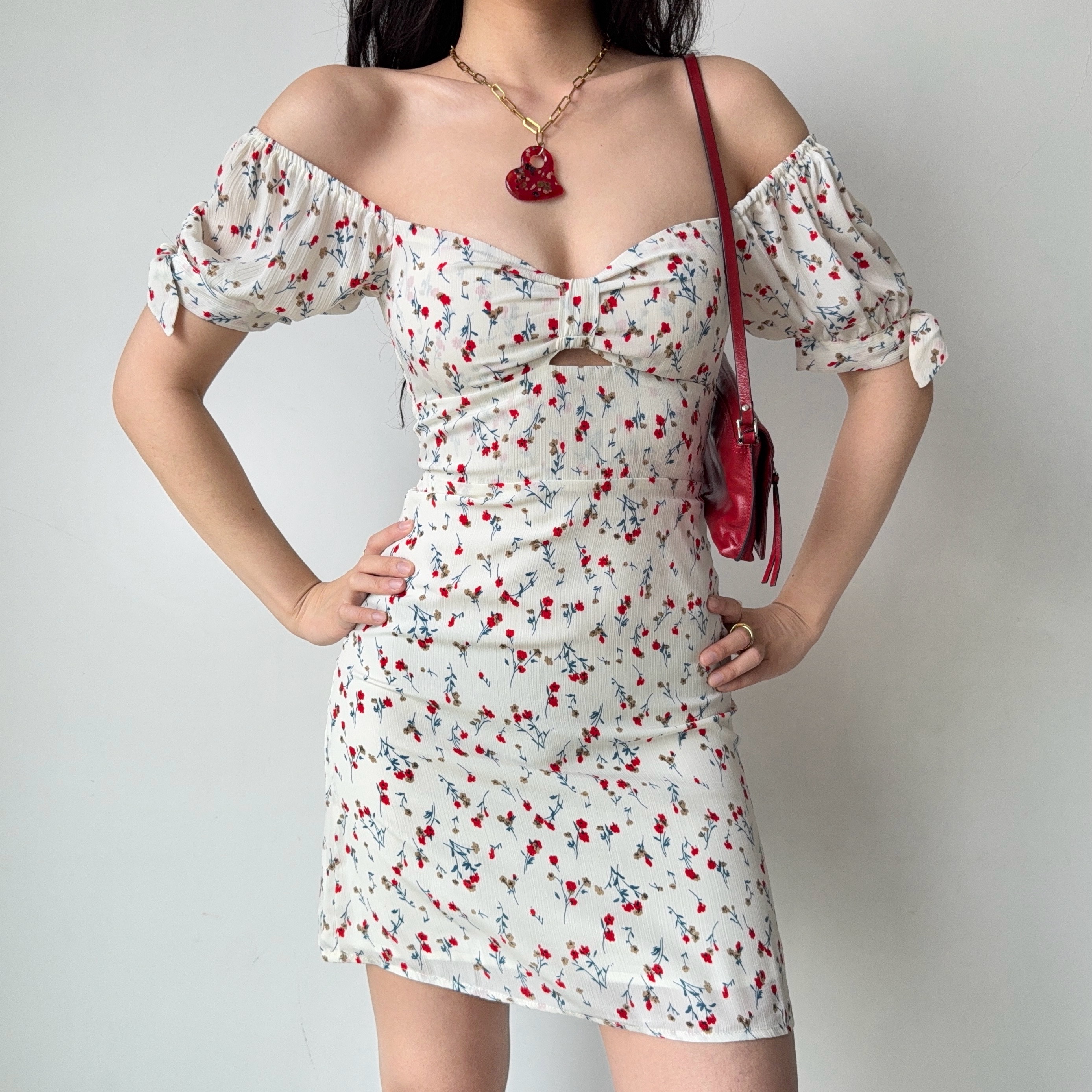 Vintage Floral Short Sleeve Dress with Front Bow and Hollow Waist - Summer 90s Style for Women