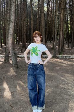 Vintage Floral Short-Sleeve T-Shirt for Women - American Style, Slim Fit, Slightly Stretchy, Summer Essential in White