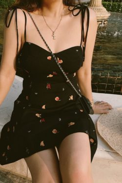 Vintage French Fruit Print A-Line Slip Dress - Waist-Cinching Short Skirt for Spring/Summer 2025 - Chic 90s Inspired Style