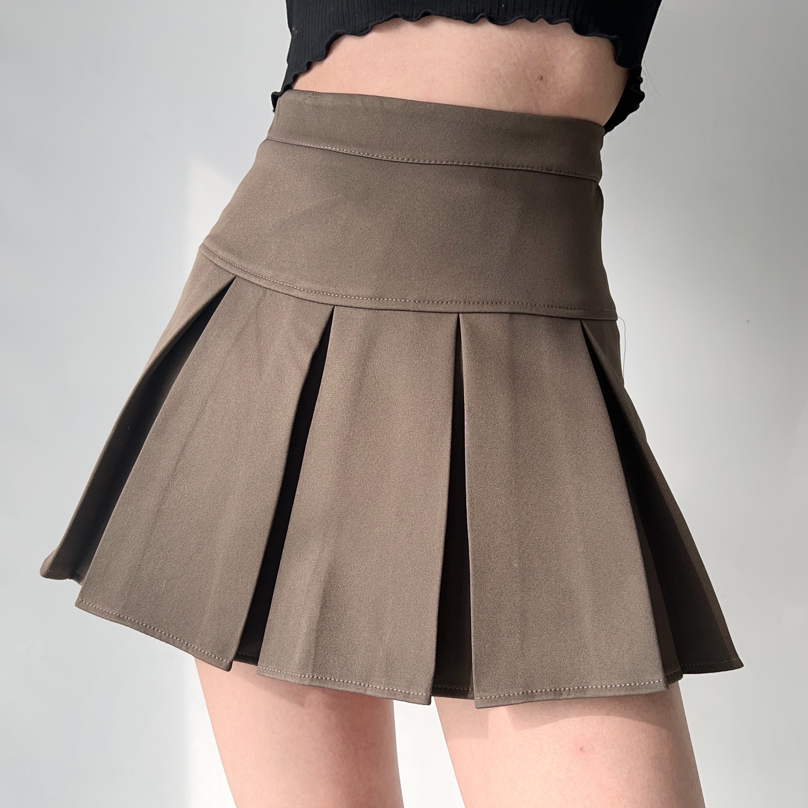 Vintage High-Waisted Pleated Skirt for Women - A-Line Short Skirt for Slimming & Leg-Lengthening - Versatile 90s Inspired Fashion