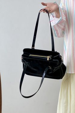 Vintage Korean Style Women's Tote Handbag - Large Capacity Commuter Shoulder Bag for Everyday & Motorcycle Use