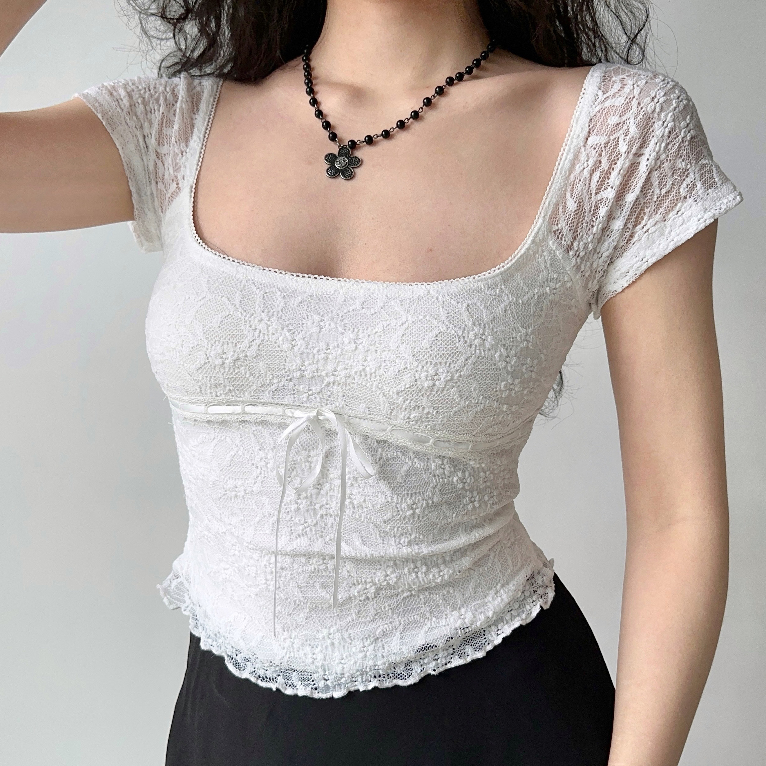 Vintage Lace Trim Square Neck Short Sleeve T-shirt for Women - Slim Fit, European & American Style, Y2K Inspired Short Top