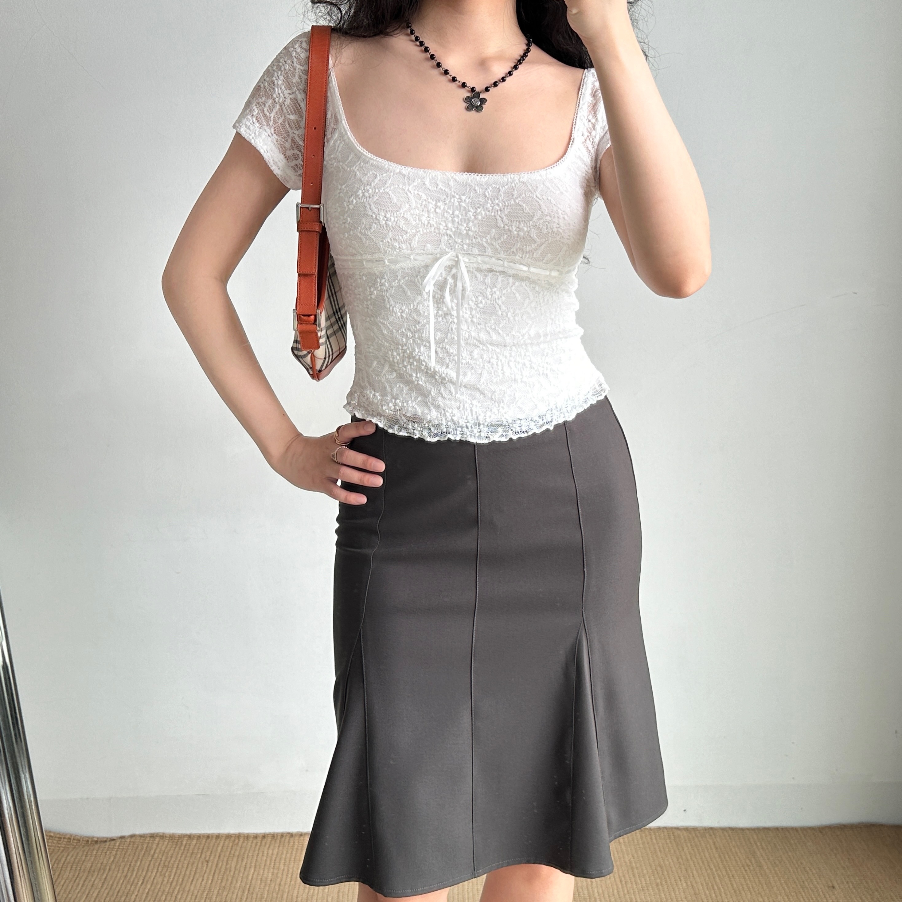 Vintage Lace Trim Square Neck Short Sleeve T-shirt for Women - Slim Fit, European & American Style, Y2K Inspired Short Top