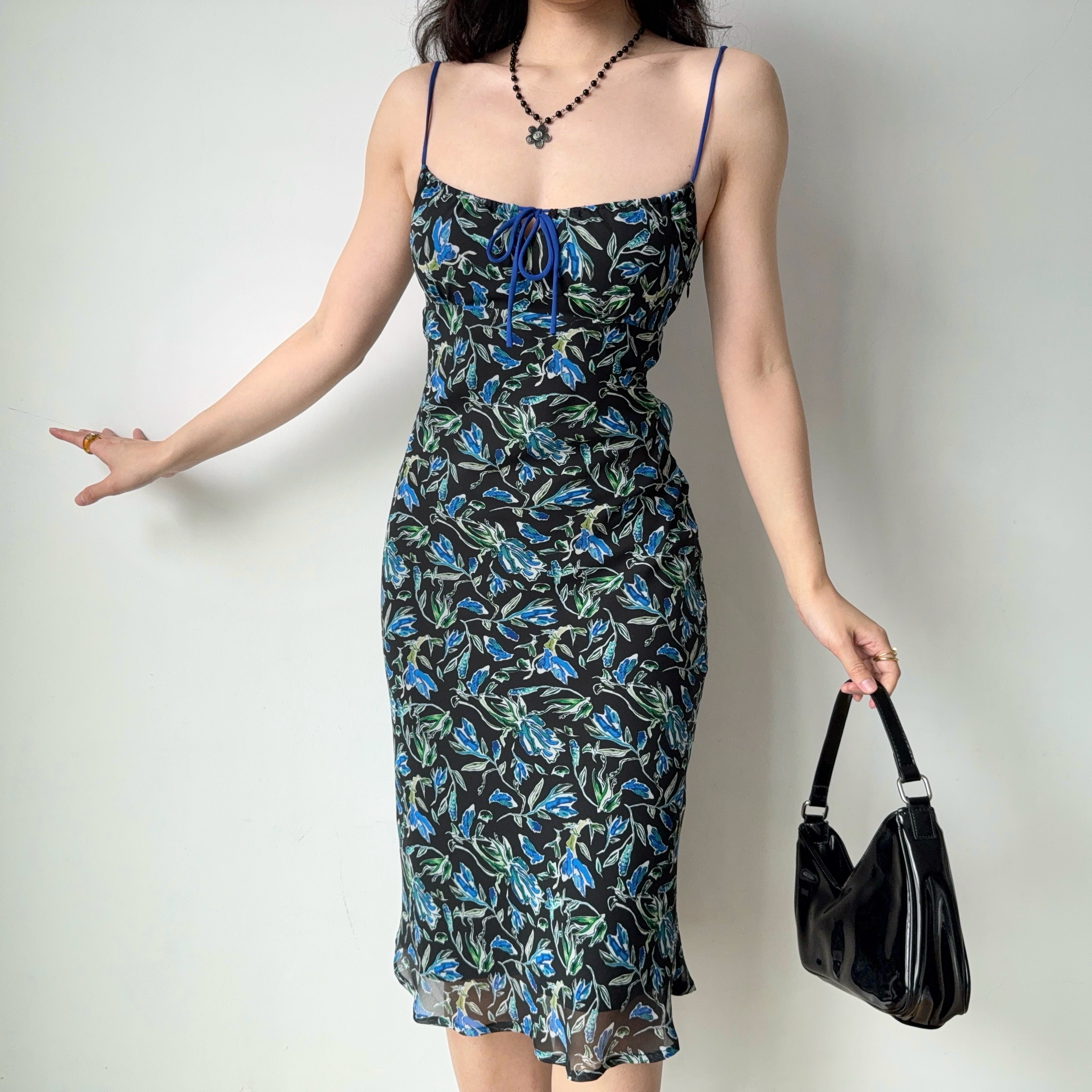 Vintage Print Cami Dress - Mid-Length Vacation Dress for Women - Retro Style Summer Dress - Ideal for Travel and Casual Outings
