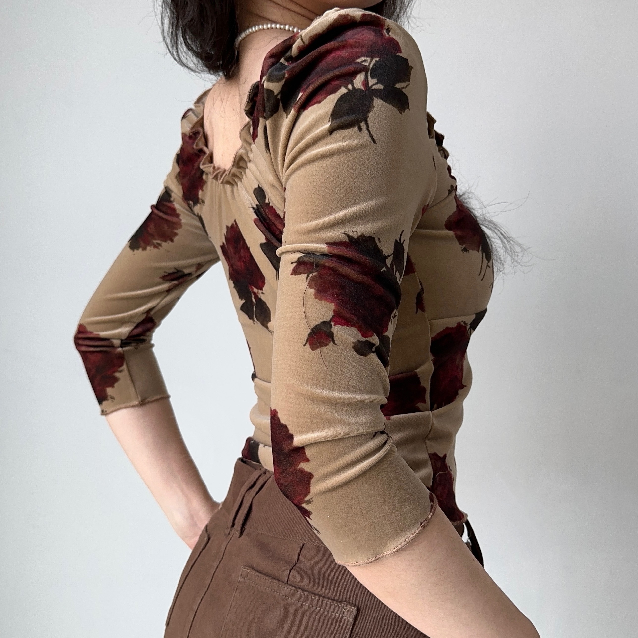 Vintage Print Velvet Ruffled T-shirt for Women - Sexy Low-Cut, Three-Quarter Sleeve, Autumn Winter Fashion Top