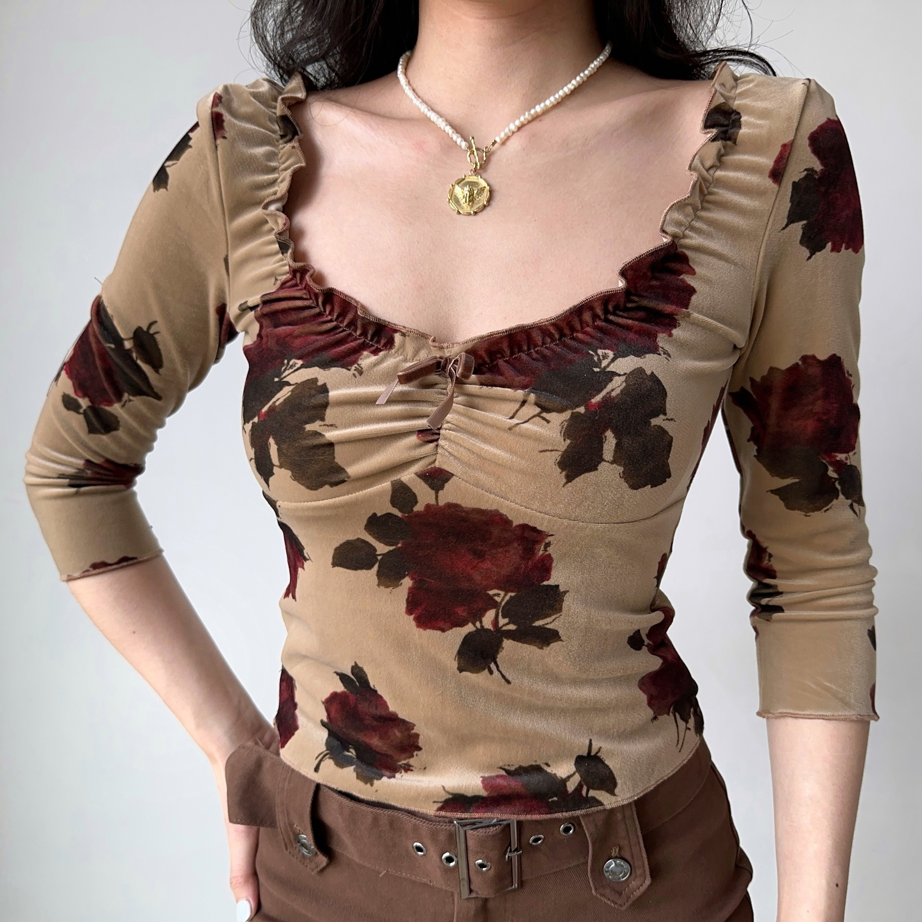 Vintage Print Velvet Ruffled T-shirt for Women - Sexy Low-Cut, Three-Quarter Sleeve, Autumn Winter Fashion Top